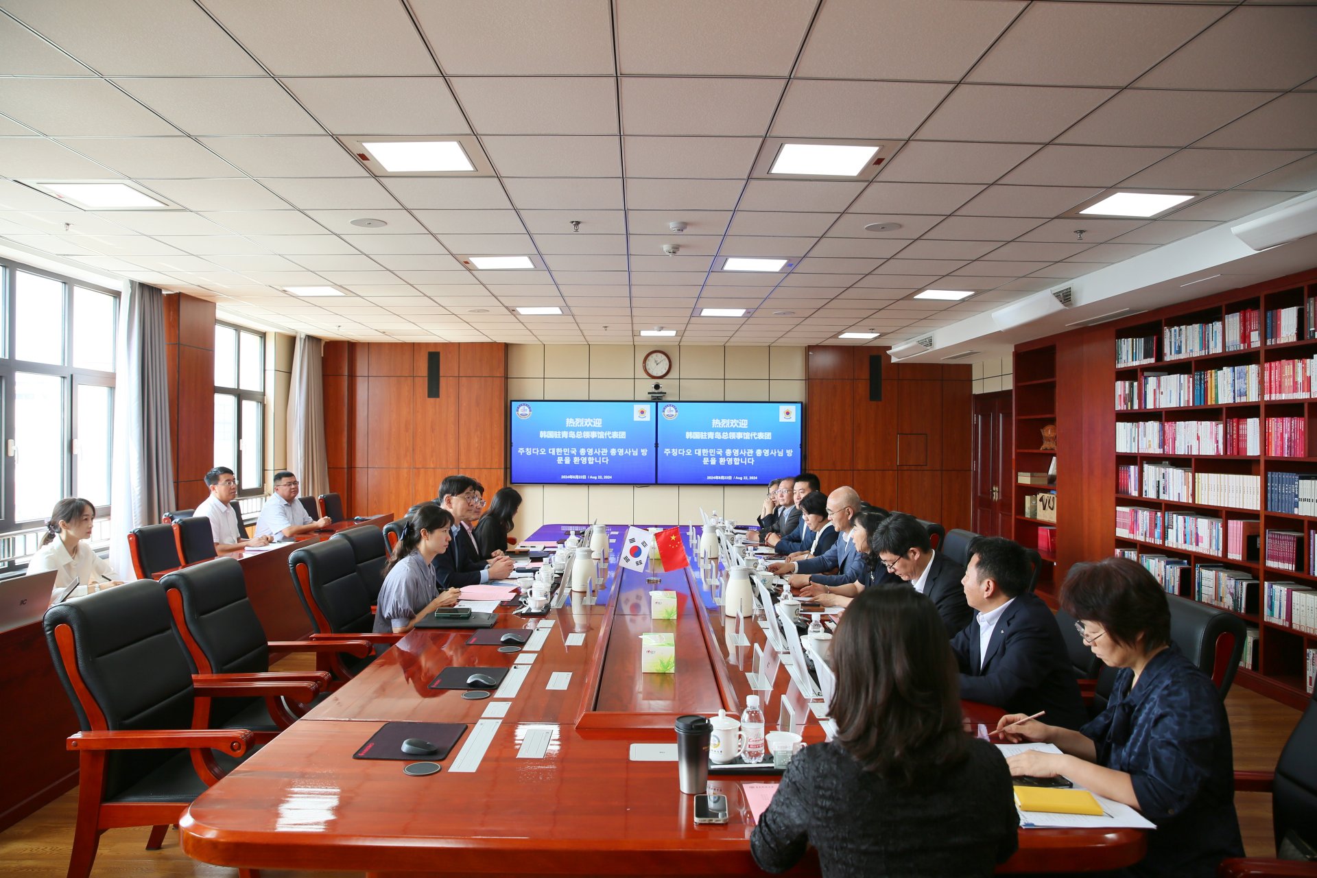 校长陈克正会见并座谈