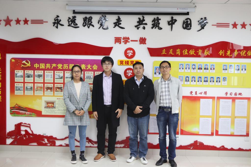 坚持以习近平新时代中国特色社会主义思